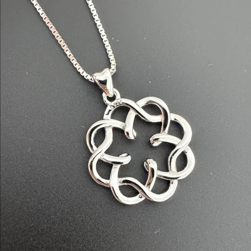 Sterling Silver Celtic Knot Pendant‎ Necklace
